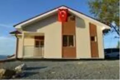Elazığ'da köy konutlarının inşası sürüyor Elazığ'da köy konutlarının inşası sürüyor