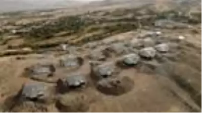 Elazığ'da köy konutlarının inşası sürüyor Elazığ'da köy konutlarının inşası sürüyor