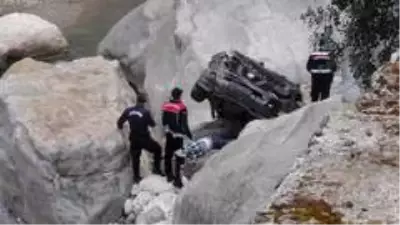 Son Dakika | Eşinin ölüm haberini alıp olay yerine gelen kadın gözyaşlarına boğuldu Son Dakika | Eşinin ölüm haberini alıp olay yerine gelen kadın gözyaşlarına boğuldu