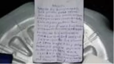 Sokakta karşılaştığı eski eşi konuşmak istemeyince, not bırakıp camide kendini astı Sokakta karşılaştığı eski eşi konuşmak istemeyince, not bırakıp camide kendini astı