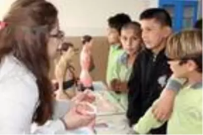 Fizikçi Profesör, köy köy dolaşıp yeni 'Aziz Sancar'lar arıyor Fizikçi Profesör, köy köy dolaşıp yeni 'Aziz Sancar'lar arıyor