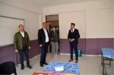 Gençlik Spor İlçe Müdürü Güzel, Köy okulunu ziyaret etti Gençlik Spor İlçe Müdürü Güzel, Köy okulunu ziyaret etti