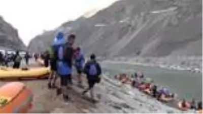 Hakkari'ye gelen sporcular kentin doğasına ve misafirperverliğine hayran kaldı Hakkari'ye gelen sporcular kentin doğasına ve misafirperverliğine hayran kaldı