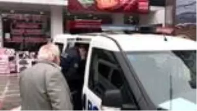'Hastayım' bahanesiyle maske takmayan kişiye ceza uygulandı 'Hastayım' bahanesiyle maske takmayan kişiye ceza uygulandı