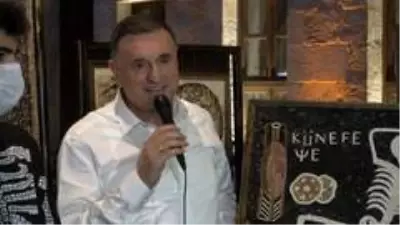 Hatay'da künefe ile mozaiği evlendirdiler Hatay'da künefe ile mozaiği evlendirdiler