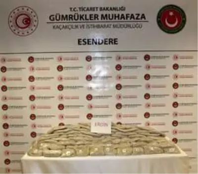Hurma kutularında 50 kilogram eroin ele geçirildi Hurma kutularında 50 kilogram eroin ele geçirildi