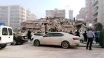 İzmir'de 6.6 büyüklüğünde deprem! Bayraklı ve Bornova ilçelerinde yıkım var İzmir'de 6.6 büyüklüğünde deprem! Bayraklı ve Bornova ilçelerinde yıkım var