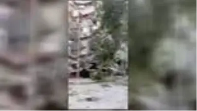 Nurullah Yalçın, enkazdan çıkarılmayı bekleyen nişanlısı Buse Hasyılmaz ile telefonda konuştu (2) Nurullah Yalçın, enkazdan çıkarılmayı bekleyen nişanlısı Buse Hasyılmaz ile telefonda konuştu (2)