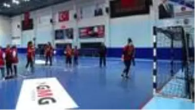 Son dakika haberleri | Kastamonu Belediyespor Kadın Hentbol Takımı'ndan anlamlı davranış Son dakika haberleri | Kastamonu Belediyespor Kadın Hentbol Takımı'ndan anlamlı davranış