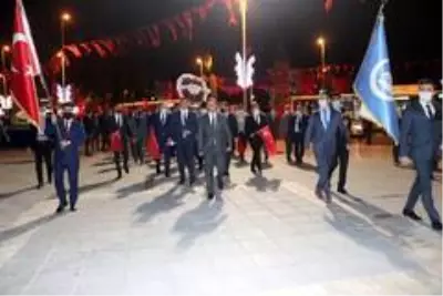 Kayseri Ülkü Ocakları'ndan 29 Ekim Cumhuriyet Bayramı yürüyüşü Kayseri Ülkü Ocakları'ndan 29 Ekim Cumhuriyet Bayramı yürüyüşü