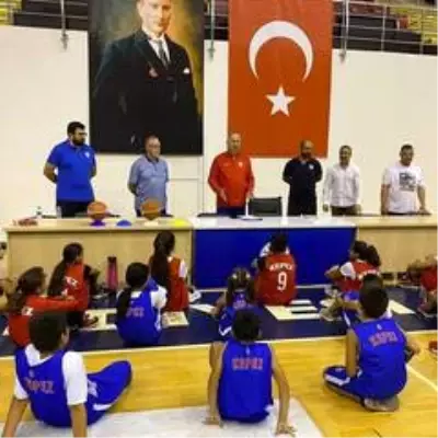 Kepez Belediyesi Spor Kulübü'nden Cumhuriyet Bayramı kutlaması Kepez Belediyesi Spor Kulübü'nden Cumhuriyet Bayramı kutlaması