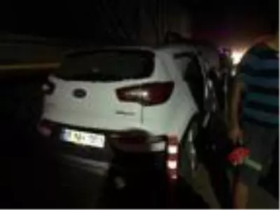Kına gecesine gidenlerin cipi ile TIR çarpıştı: 3 ölü, 2 yaralı Kına gecesine gidenlerin cipi ile TIR çarpıştı: 3 ölü, 2 yaralı