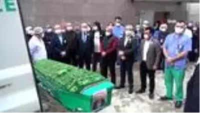 Koronadan ölen hastane çalışanına hüzünlü veda Koronadan ölen hastane çalışanına hüzünlü veda