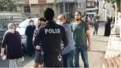 Küçükçekmece'de komşuların çatı malzemesi kavgası Küçükçekmece'de komşuların çatı malzemesi kavgası