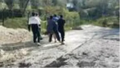 Küçükçekmece'de komşuların çatı malzemesi kavgası Küçükçekmece'de komşuların çatı malzemesi kavgası