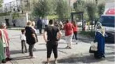 Küçükçekmece'de komşuların çatı malzemesi kavgası Küçükçekmece'de komşuların çatı malzemesi kavgası