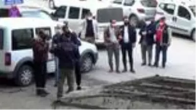 Kütahya'da yakalanan 4 DAEŞ zanlısı adliyeye sevk edildi Kütahya'da yakalanan 4 DAEŞ zanlısı adliyeye sevk edildi