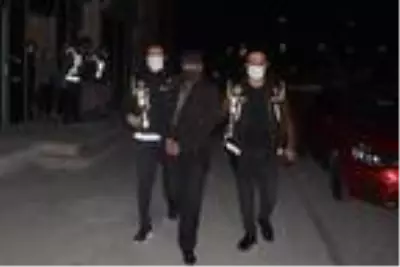 Kütahya'da tefeci operasyonu: 4 gözaltı Kütahya'da tefeci operasyonu: 4 gözaltı