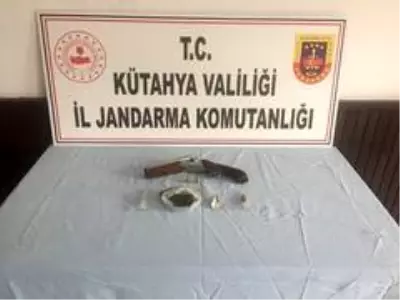 Son dakika 3. sayfa: Kütahya'da uyuşturucu operasyonu Son dakika 3. sayfa: Kütahya'da uyuşturucu operasyonu