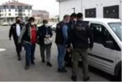 Kütahya'da yakalanan 4 DEAŞ şüphelisi adliyede Kütahya'da yakalanan 4 DEAŞ şüphelisi adliyede