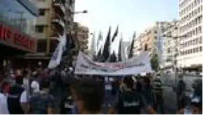 Macron'un İslam karşıtı tutumu Lübnan'da protesto edildi (2) Macron'un İslam karşıtı tutumu Lübnan'da protesto edildi (2)