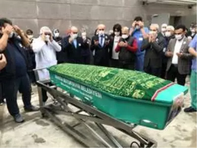 Koronadan ölen hastane çalışanına hüzünlü veda Koronadan ölen hastane çalışanına hüzünlü veda