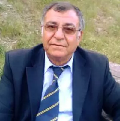 Koronadan ölen hastane çalışanına hüzünlü veda Koronadan ölen hastane çalışanına hüzünlü veda