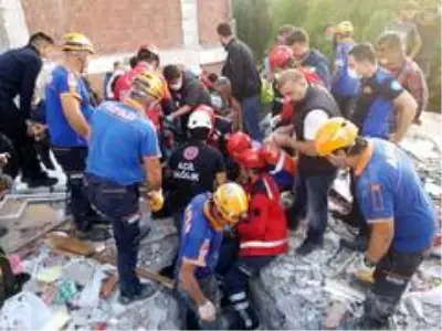 Son dakika haber: Manisa ekipleri deprem bölgesinde Son dakika haber: Manisa ekipleri deprem bölgesinde