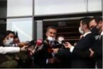 Mesut Yılmaz için iş ve siyaset dünyasından isimlerden baş sağlığı ziyareti Mesut Yılmaz için iş ve siyaset dünyasından isimlerden baş sağlığı ziyareti