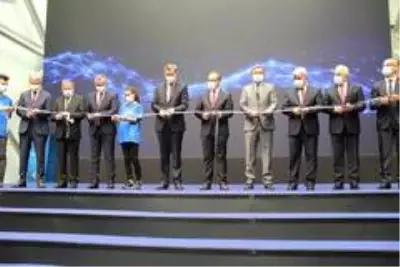Bakan Selçuk: '4. büyük kırılma denilebilecek kırılma geliyor. Buna hazırlanmak gelecek nesillere borcumuz' Bakan Selçuk: '4. büyük kırılma denilebilecek kırılma geliyor. Buna hazırlanmak gelecek nesillere borcumuz'