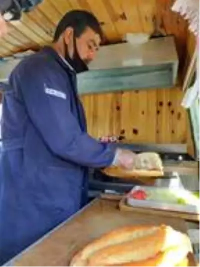 Satın aldığı midibüsü kebapçıya çevirdi Satın aldığı midibüsü kebapçıya çevirdi