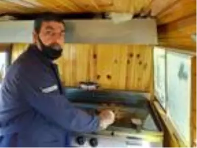 Satın aldığı midibüsü kebapçıya çevirdi Satın aldığı midibüsü kebapçıya çevirdi