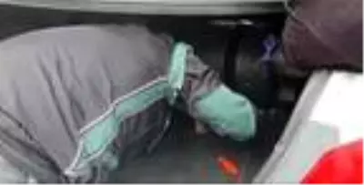 'Stark', LPG tankındaki 14 kilo 700 gram esrarı buldu 'Stark', LPG tankındaki 14 kilo 700 gram esrarı buldu