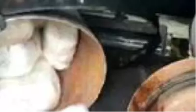 'Stark', LPG tankındaki 14 kilo 700 gram esrarı buldu 'Stark', LPG tankındaki 14 kilo 700 gram esrarı buldu