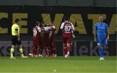Süper Lig: Fatih Karagümrük: 2 - BB Erzurumspor: 0 (Maç devam ediyor) Süper Lig: Fatih Karagümrük: 2 - BB Erzurumspor: 0 (Maç devam ediyor)
