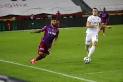 Süper Lig: Trabzonspor: 1 Kasımpaşa: 1 (Maç devam ediyor) Süper Lig: Trabzonspor: 1 Kasımpaşa: 1 (Maç devam ediyor)