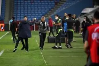 Süper Lig: Trabzonspor: 1 Kasımpaşa: 1 (Maç devam ediyor) Süper Lig: Trabzonspor: 1 Kasımpaşa: 1 (Maç devam ediyor)