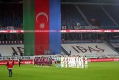 Süper Lig: Trabzonspor: 1 Kasımpaşa: 1 (Maç devam ediyor) Süper Lig: Trabzonspor: 1 Kasımpaşa: 1 (Maç devam ediyor)