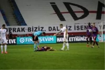 Süper Lig: Trabzonspor: 3 Kasımpaşa: 2 (İlk yarı) Süper Lig: Trabzonspor: 3 Kasımpaşa: 2 (İlk yarı)
