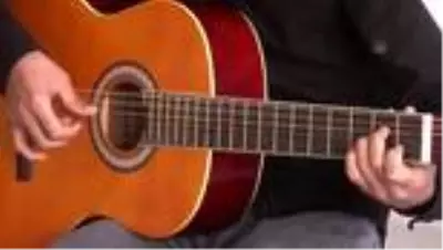 Terörden kurtulan Şırnaklı gençlere piyano, gitar ve şan eğitimi veriliyor Terörden kurtulan Şırnaklı gençlere piyano, gitar ve şan eğitimi veriliyor