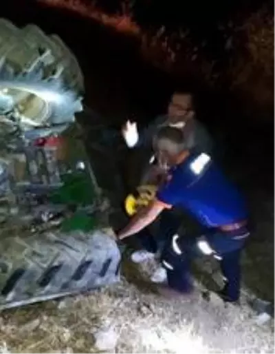 Son Dakika | Traktörün altında kalan yaşlı çift hayatını kaybetti Son Dakika | Traktörün altında kalan yaşlı çift hayatını kaybetti