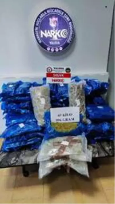 Yalova'da uyuşturucu operasyonu Yalova'da uyuşturucu operasyonu