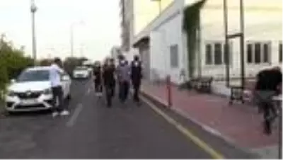 Son dakika haber! Adana'da yakalanan terör örgütü DEAŞ'ın sözde komutanı tutuklandı Son dakika haber! Adana'da yakalanan terör örgütü DEAŞ'ın sözde komutanı tutuklandı