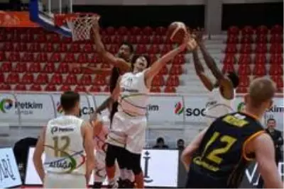 Aliağa Petkim Spor: 83 - Galatasaray: 64 Aliağa Petkim Spor: 83 - Galatasaray: 64