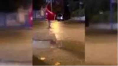 Ankaralı 11 yaşındaki İbrahim'in bayrak sevgisi ödüllendirildi Ankaralı 11 yaşındaki İbrahim'in bayrak sevgisi ödüllendirildi
