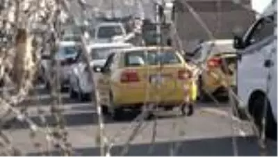 Bağdat'ta gösterilerin merkezi Tahrir Meydanı trafiğe açıldı