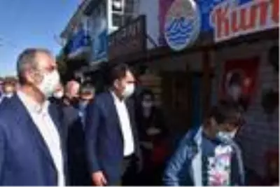 Bakan Kurum ve Bakan Gül, Sığacık'ı ziyaret etti Bakan Kurum ve Bakan Gül, Sığacık'ı ziyaret etti