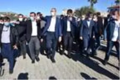 Bakan Kurum ve Bakan Gül, Sığacık'ı ziyaret etti Bakan Kurum ve Bakan Gül, Sığacık'ı ziyaret etti