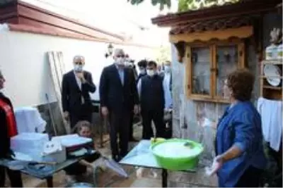 Bakanlar tsunami vuran bölgeyi ziyaret etti Bakanlar tsunami vuran bölgeyi ziyaret etti
