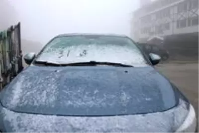 Bolu Kartalkaya'ya yılın ilk karı düştü Bolu Kartalkaya'ya yılın ilk karı düştü